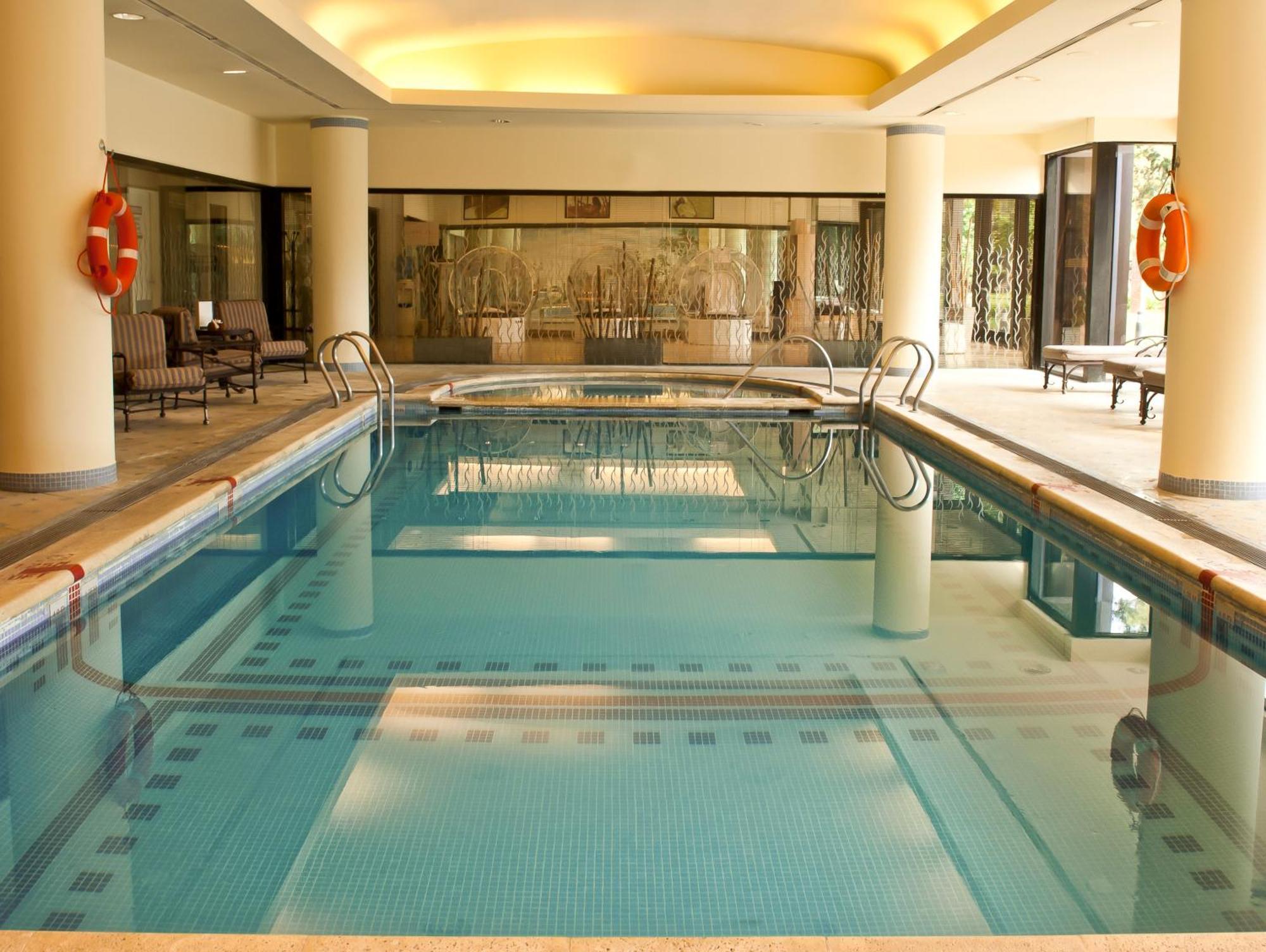 Sheraton Pilar Hotel & Convention Center Екстер'єр фото