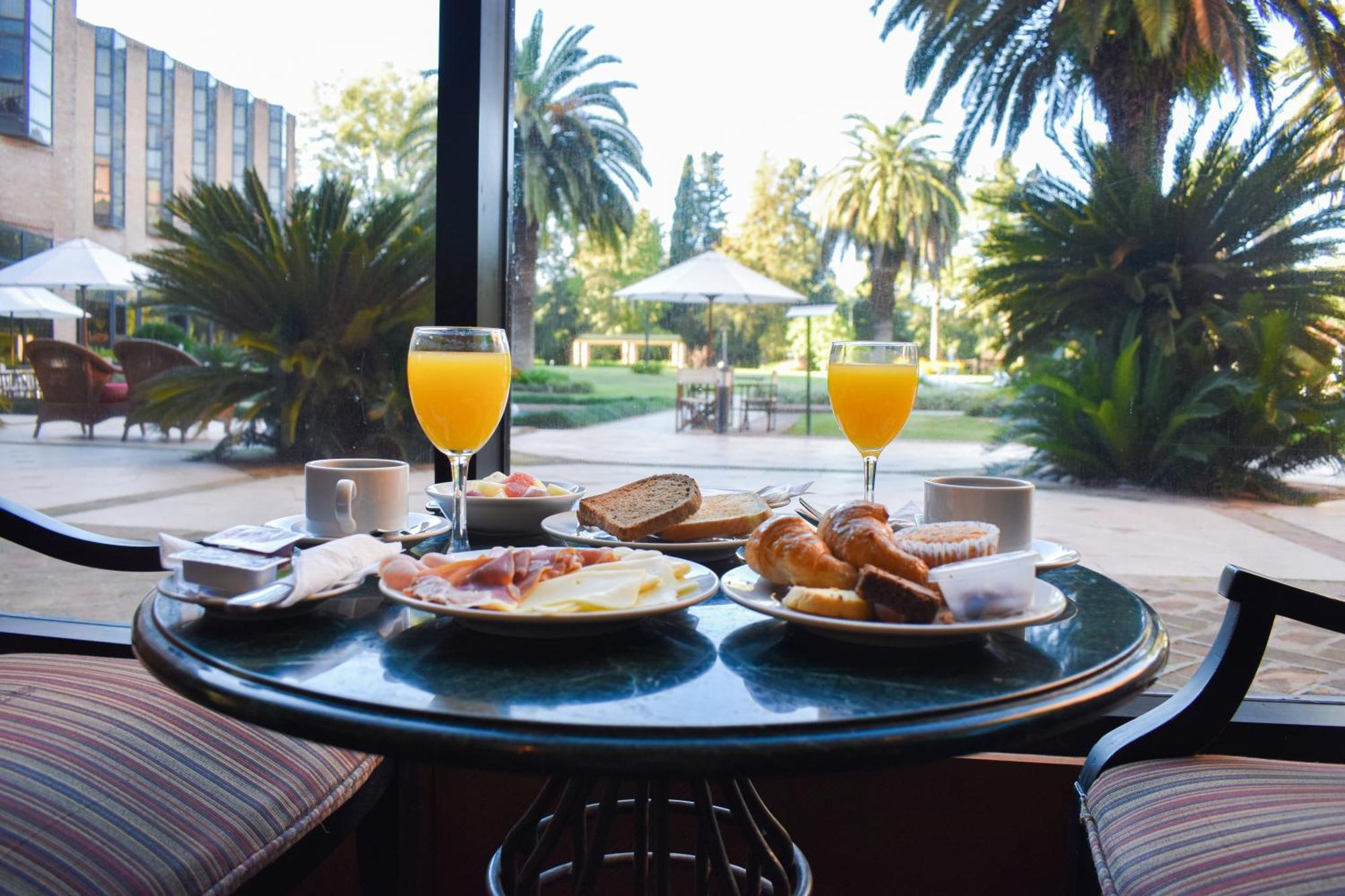 Sheraton Pilar Hotel & Convention Center Екстер'єр фото