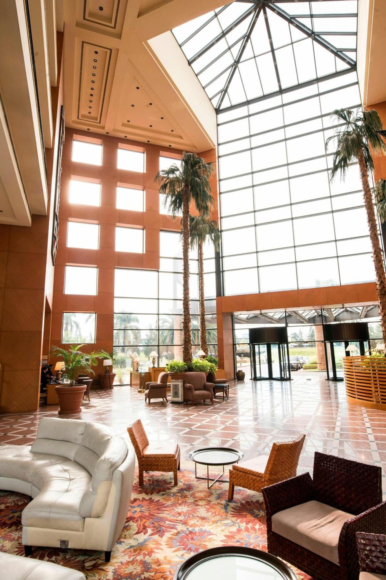 Sheraton Pilar Hotel & Convention Center Екстер'єр фото