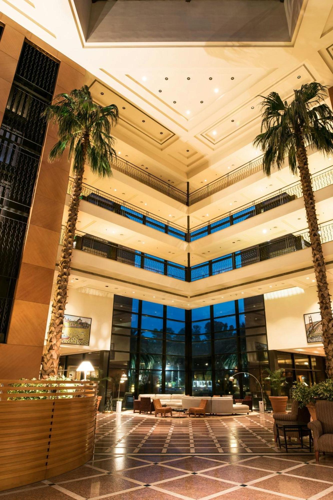 Sheraton Pilar Hotel & Convention Center Екстер'єр фото