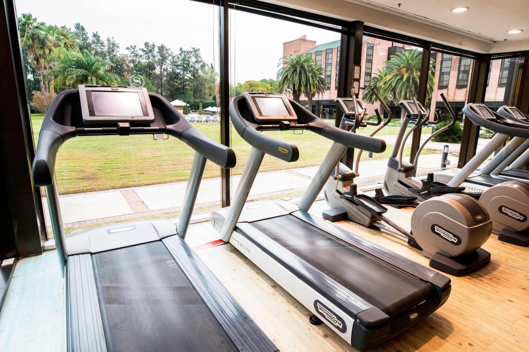Sheraton Pilar Hotel & Convention Center Екстер'єр фото
