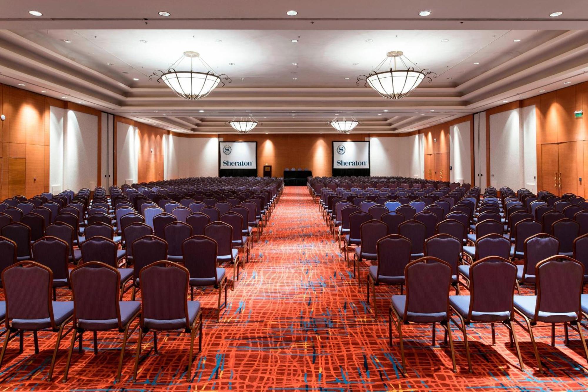 Sheraton Pilar Hotel & Convention Center Екстер'єр фото