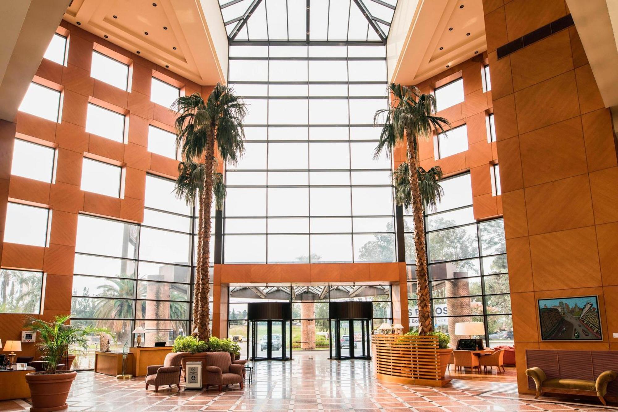 Sheraton Pilar Hotel & Convention Center Екстер'єр фото