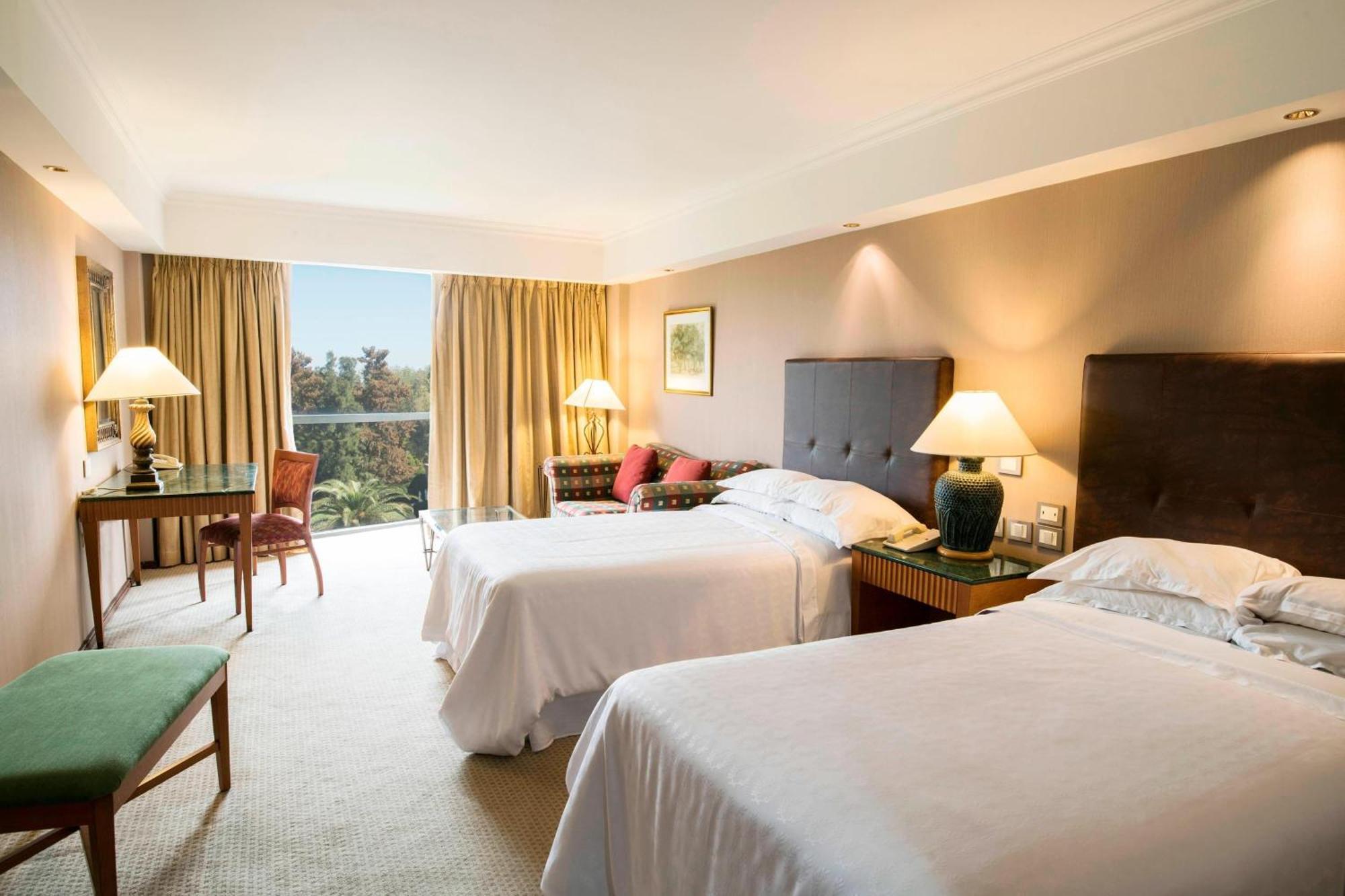 Sheraton Pilar Hotel & Convention Center Екстер'єр фото