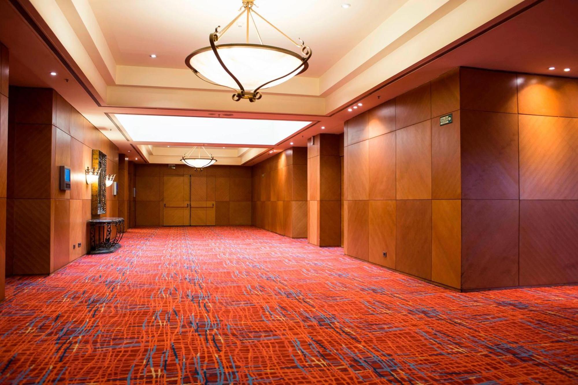 Sheraton Pilar Hotel & Convention Center Екстер'єр фото