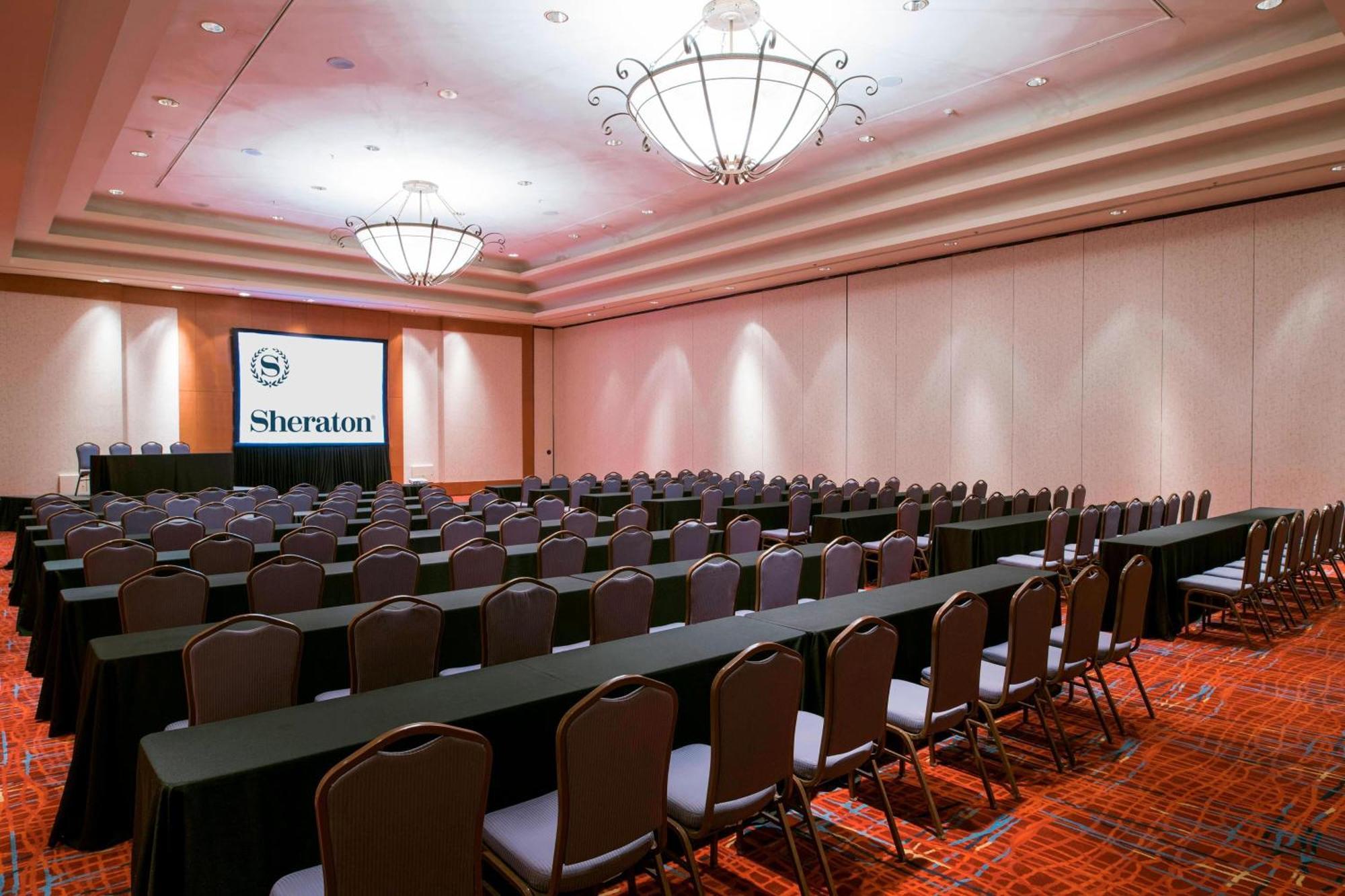 Sheraton Pilar Hotel & Convention Center Екстер'єр фото
